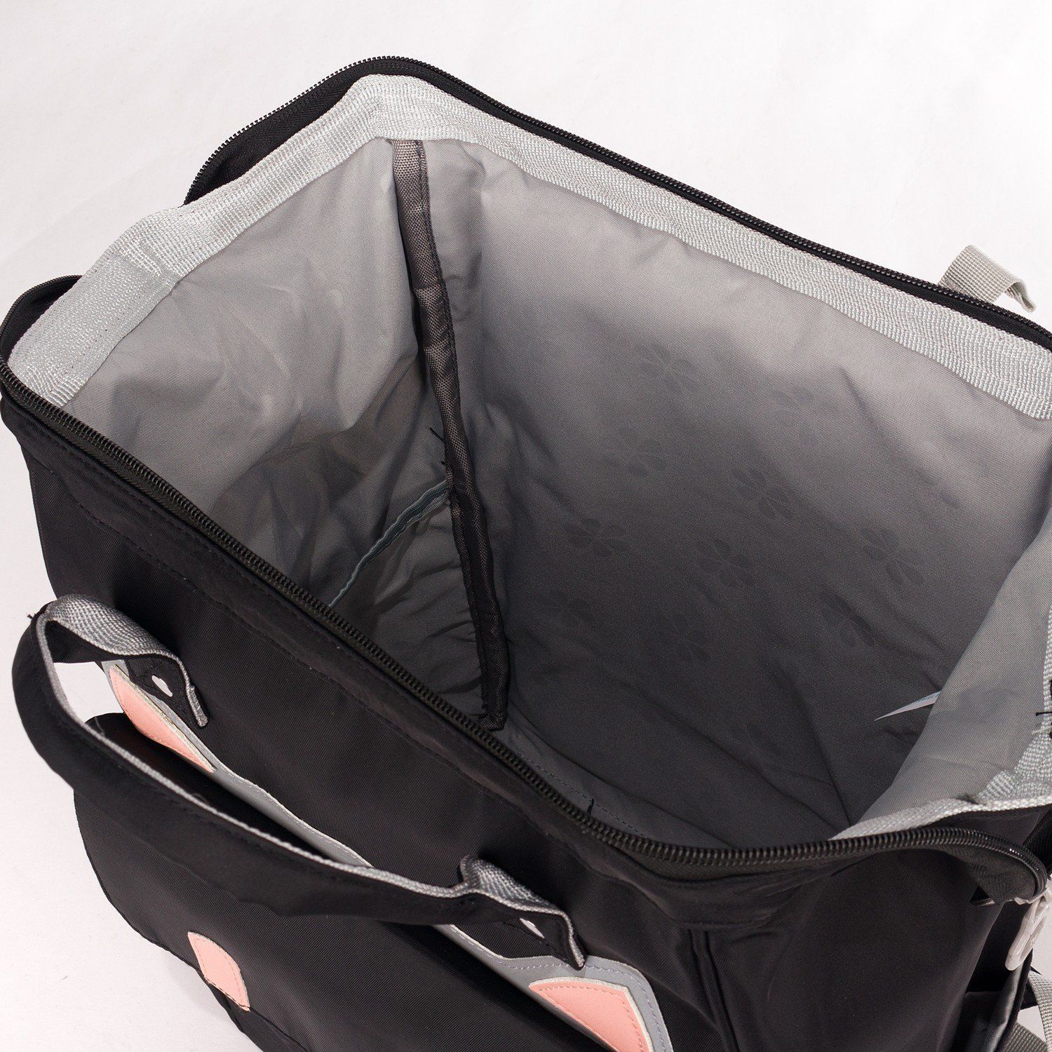 Рюкзак женский городской, черный, с котами, со светоотражающими вставками, объем 11 л